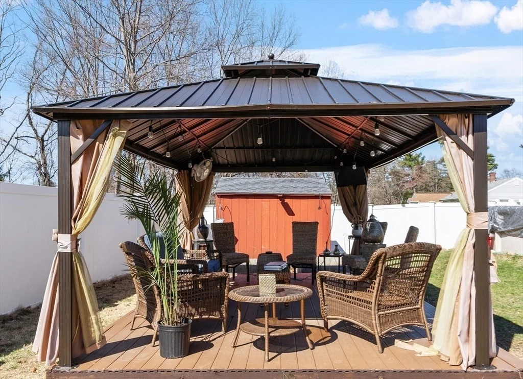 Photo of 53 Laurel Hill Rd