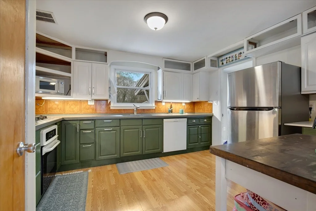 Photo of 22 Tyler Dr