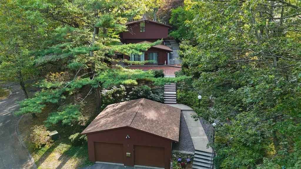 Photo of 7 Carmel Circle