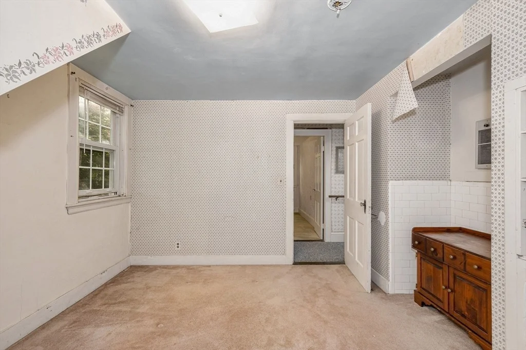 Photo of 160 Forest St