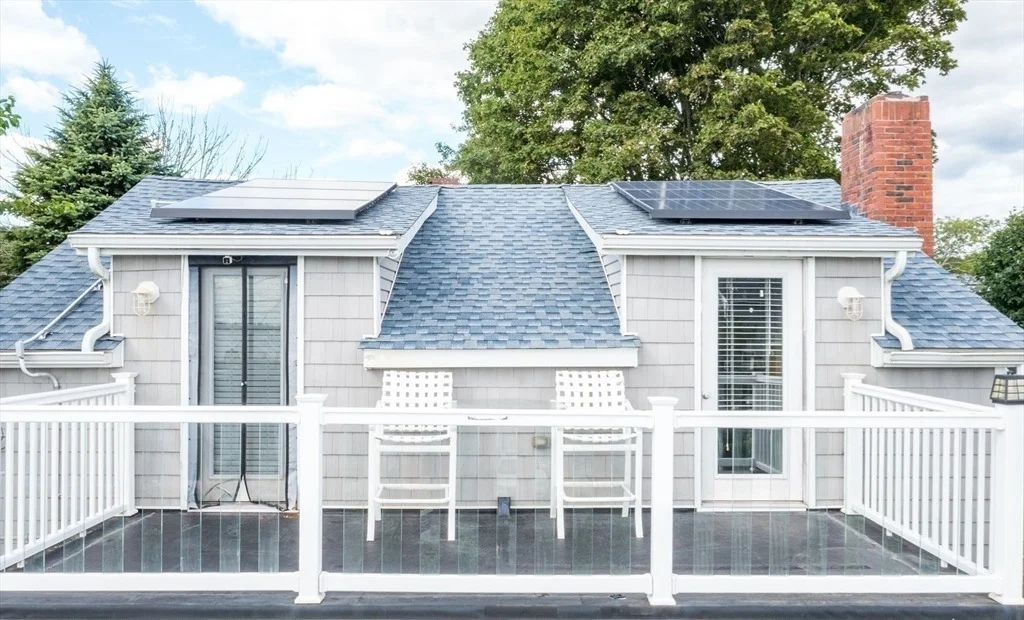 Photo of 54 Bayview Ave