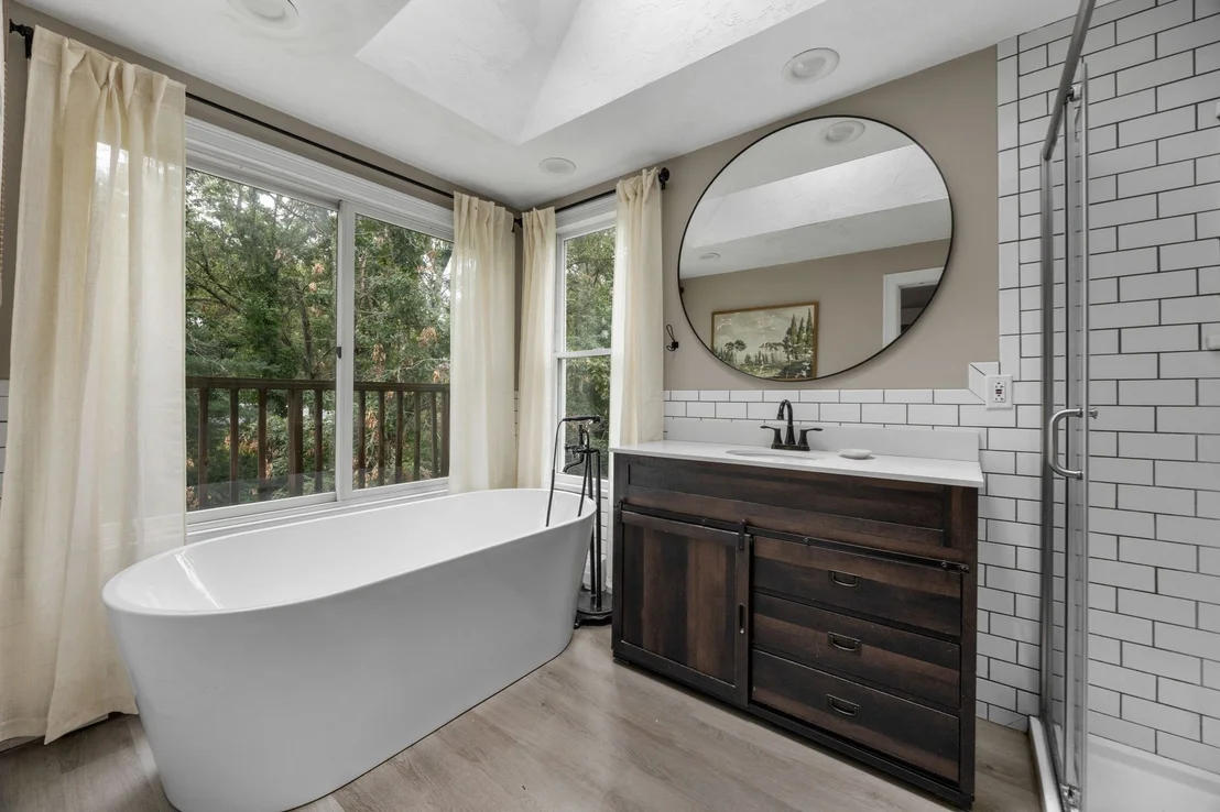 Photo of 2 Sharon Ln