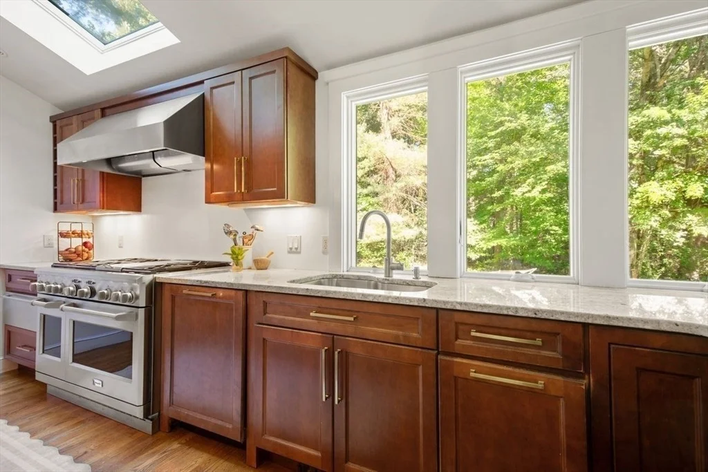 Photo of 28 Colburn Dr