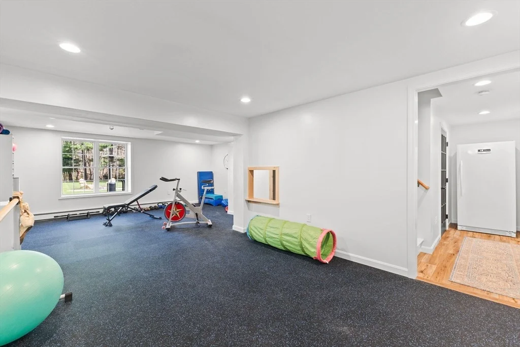 Photo of 353 Finch Rd