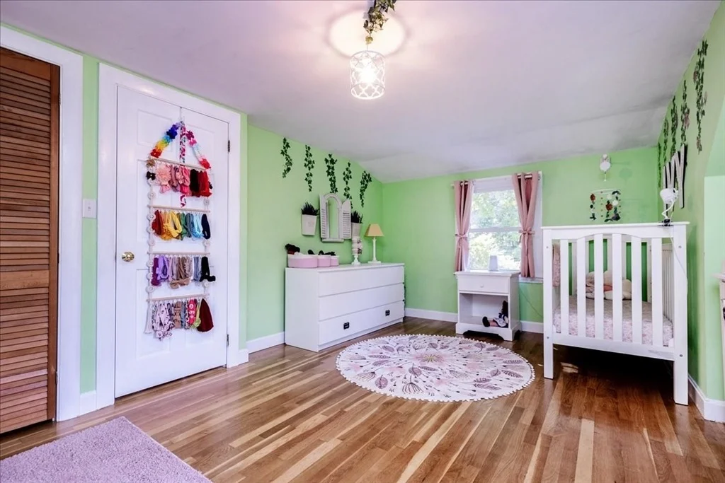 Photo of 34 Roosevelt Ave
