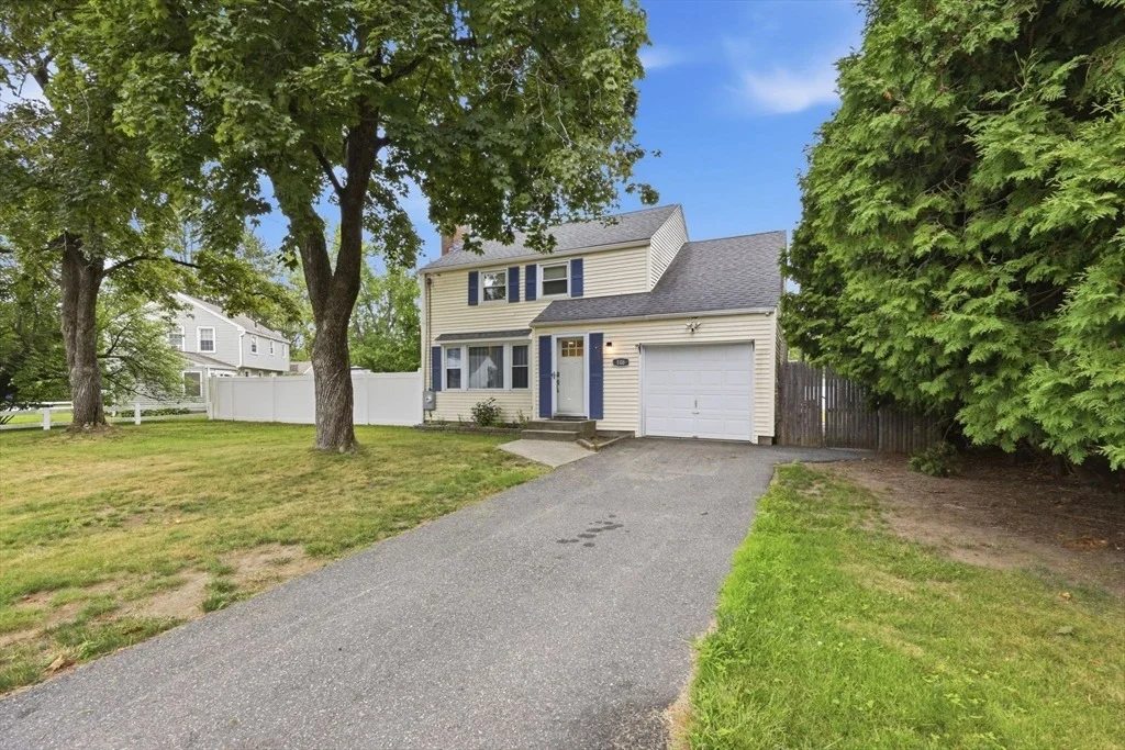 Photo of 108 Fenway Dr