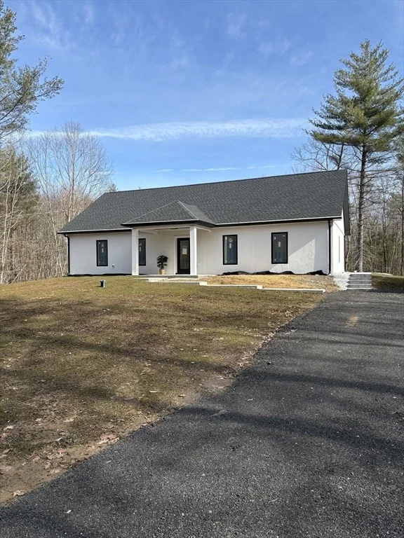 Photo of 16 Smith Hanson Rd