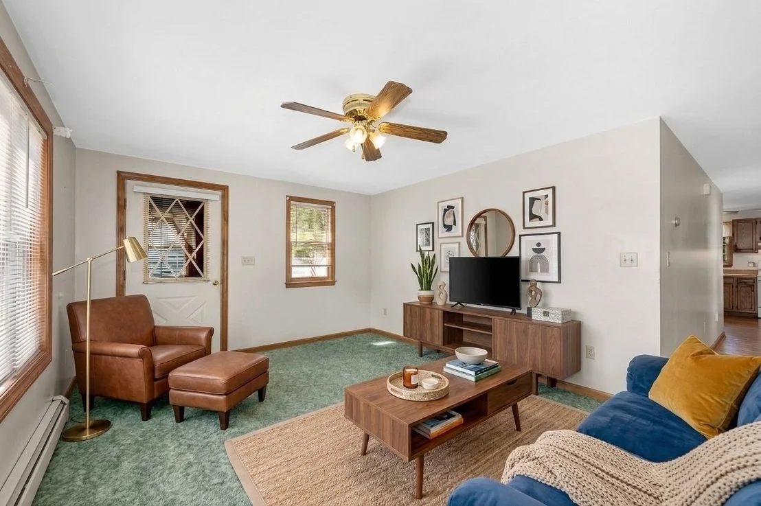 Photo of 114 Old Meadow Rd