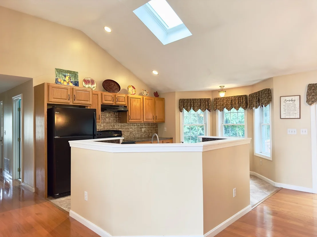 Photo of 75 Moreland Green Dr