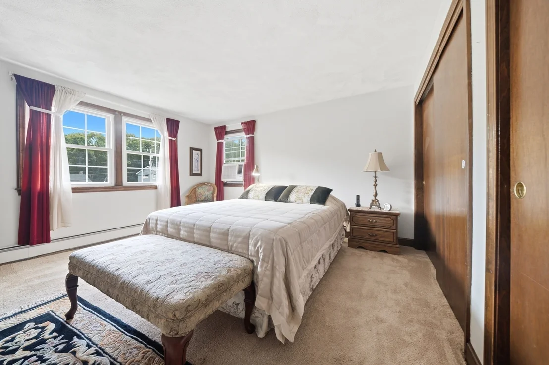 Photo of 9 Sparhawk Dr.