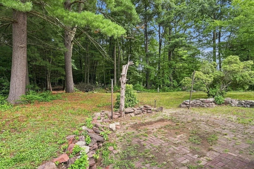 Photo of 92 Oak Hollow Rd