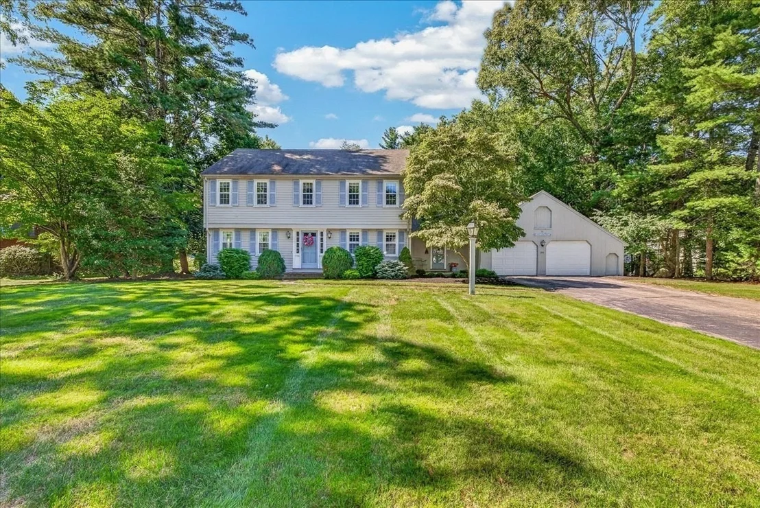 Photo of 293 Mayflower Cir