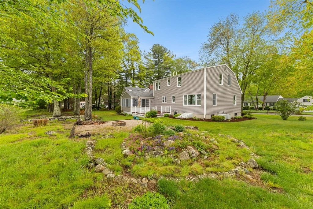 Photo of 80 Forest Dr