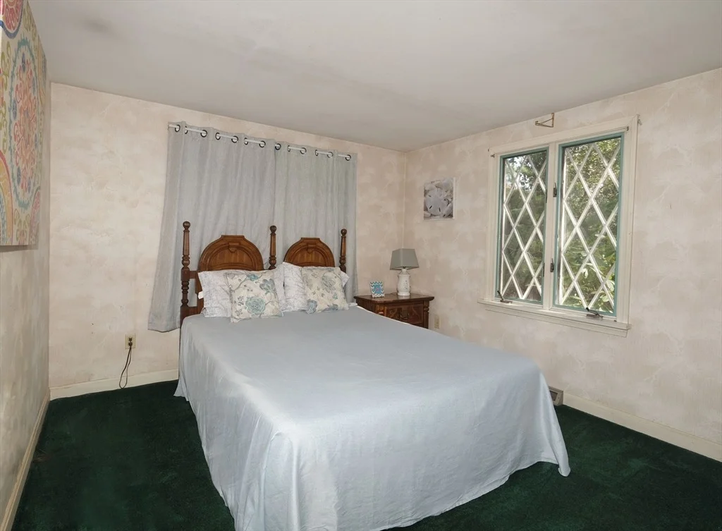 Photo of 72 Ashley Dr