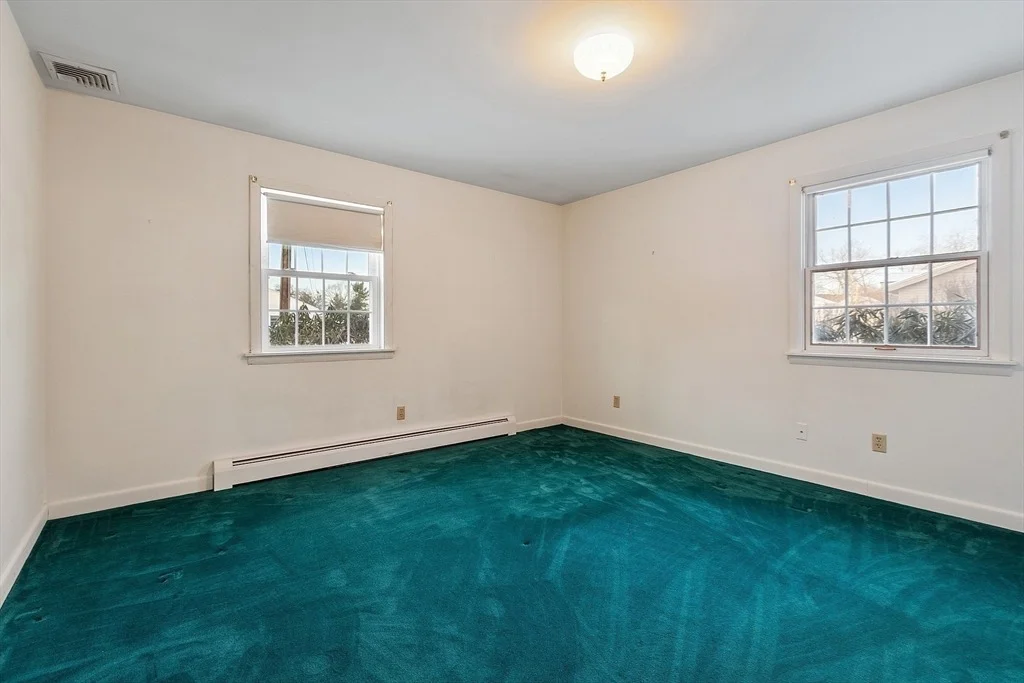 Photo of 31 Locke Ave