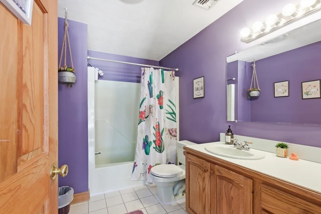 Photo of 194 Sanborn Lane
