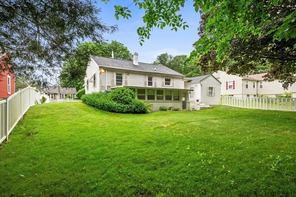 Photo of 18 Tatnuck Gardens
