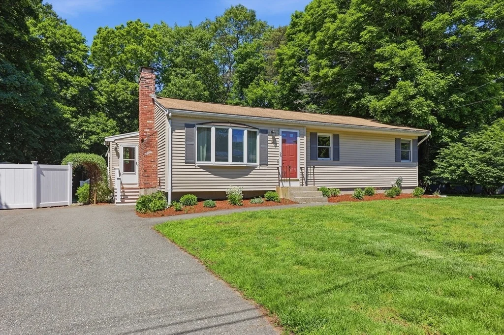 Photo of 14 Hemlock Drive