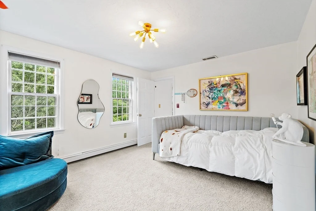Photo of 821 Concord Road