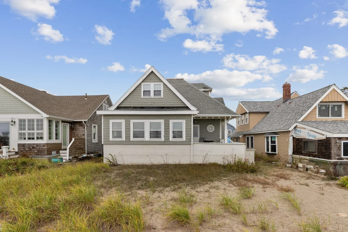 Photo of 129 Strandway