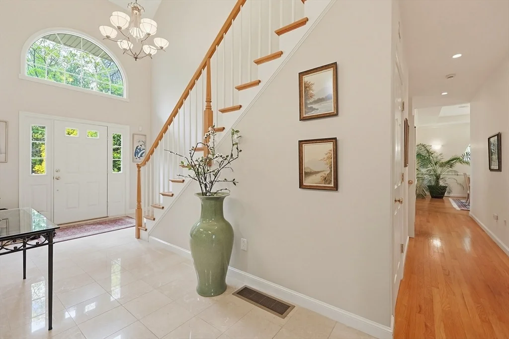 Photo of 10 Timber Ledge Drive