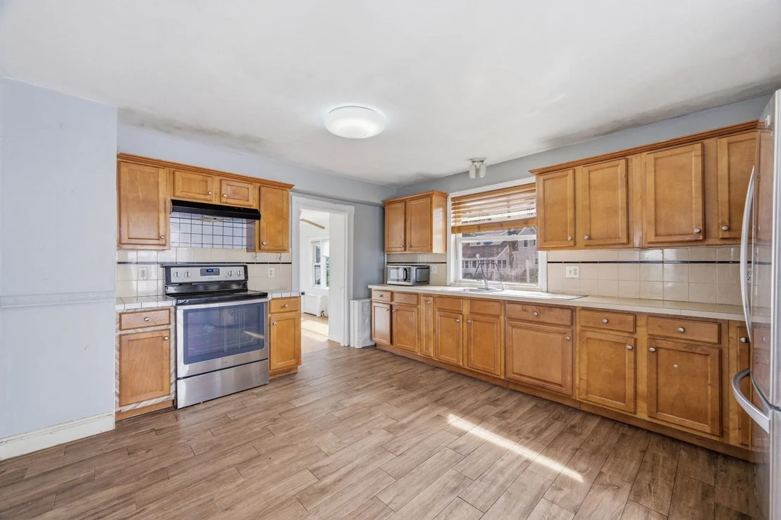 Photo of 27 Houston Pl