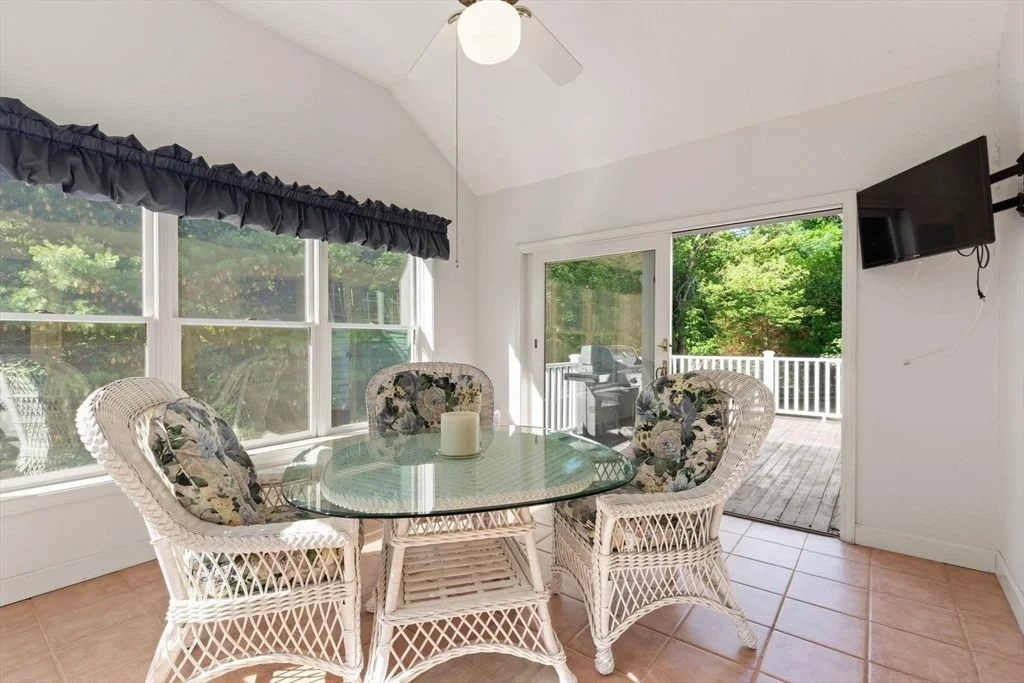 Photo of 28 Thompson Dr