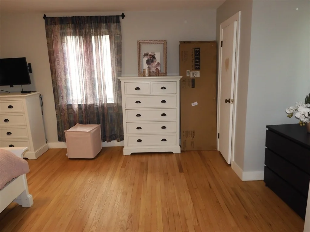 Photo of 9 Scherig St
