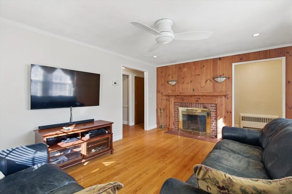 Photo of 12 Sanger Ave