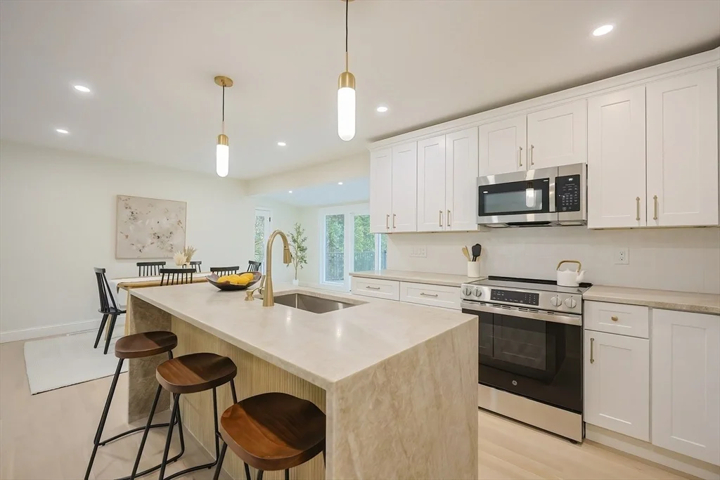 Photo of 5 Avery Heights Dr
