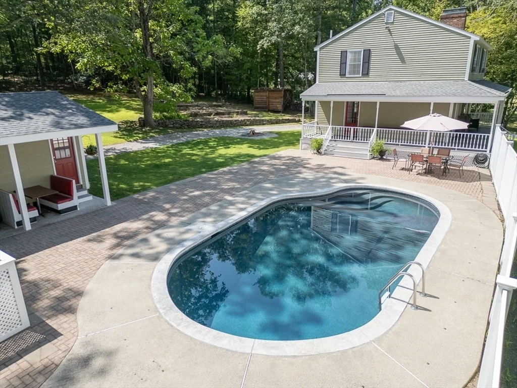 Photo of 21 Hyacinth Dr