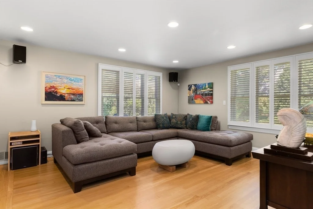 Photo of 94 Lovett St