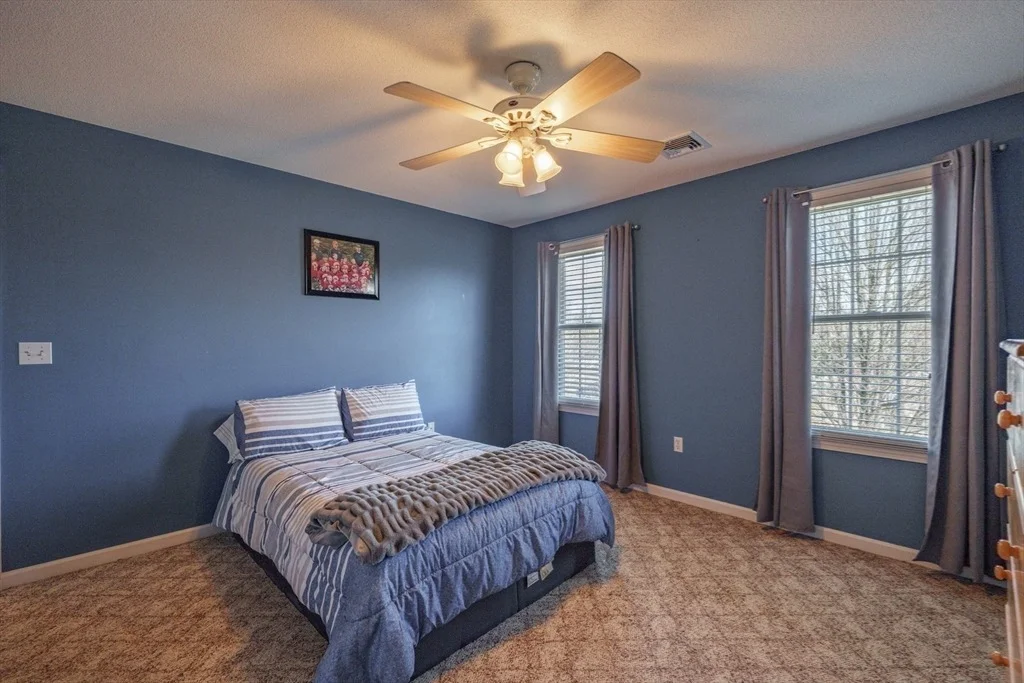 Photo of 303 Munger Hill Rd