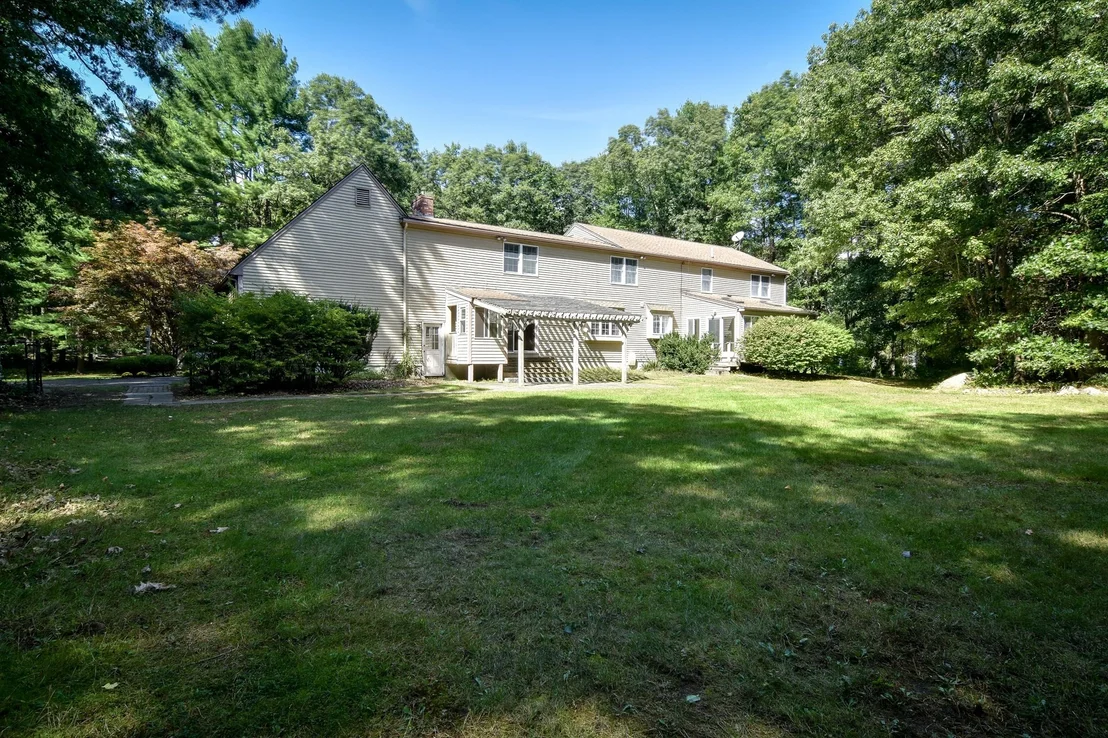 Photo of 46 Donnelly Dr