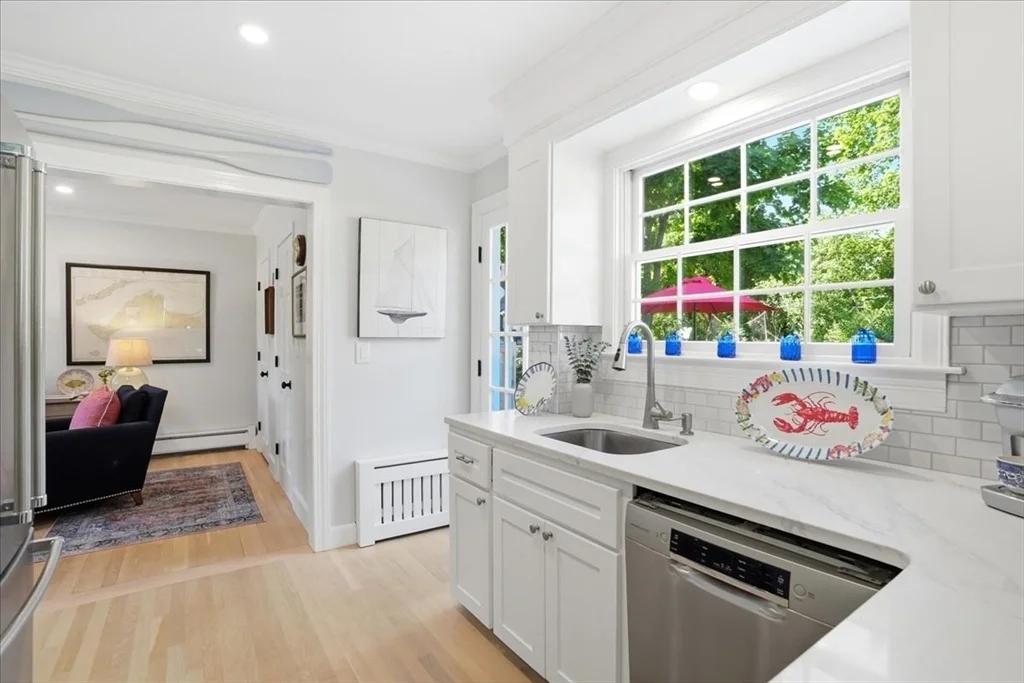 Photo of 77 Cushing Road