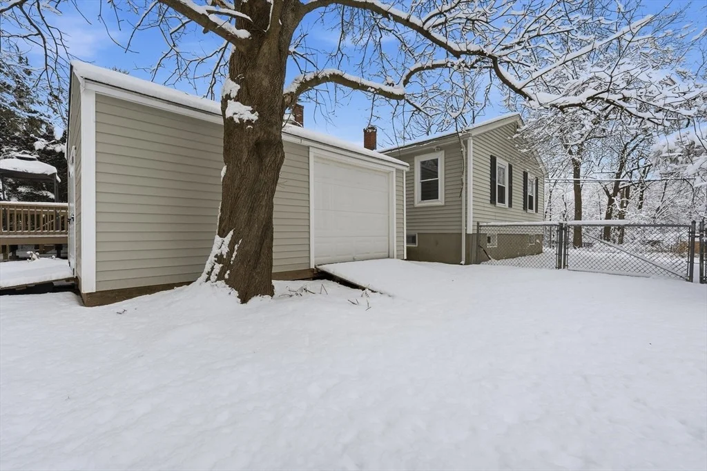 Photo of 50 Cheever Ave