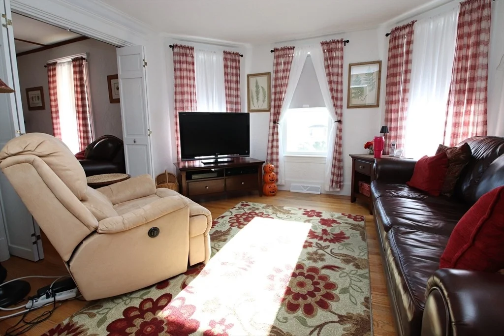 Photo of 431 Central St.