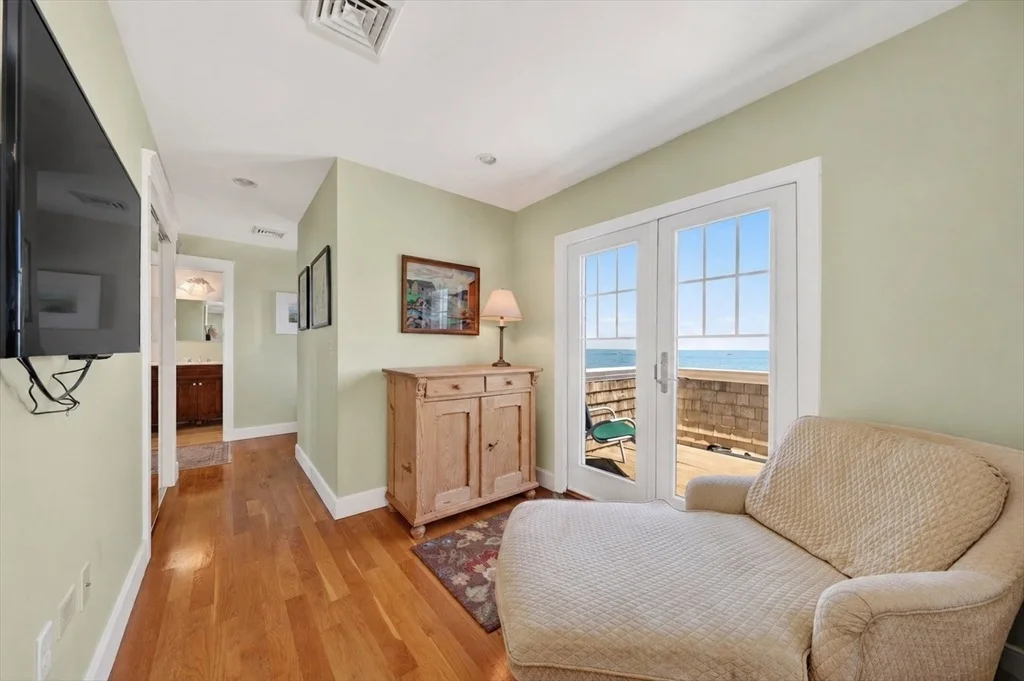 Photo of 33 Oceanside Drive
