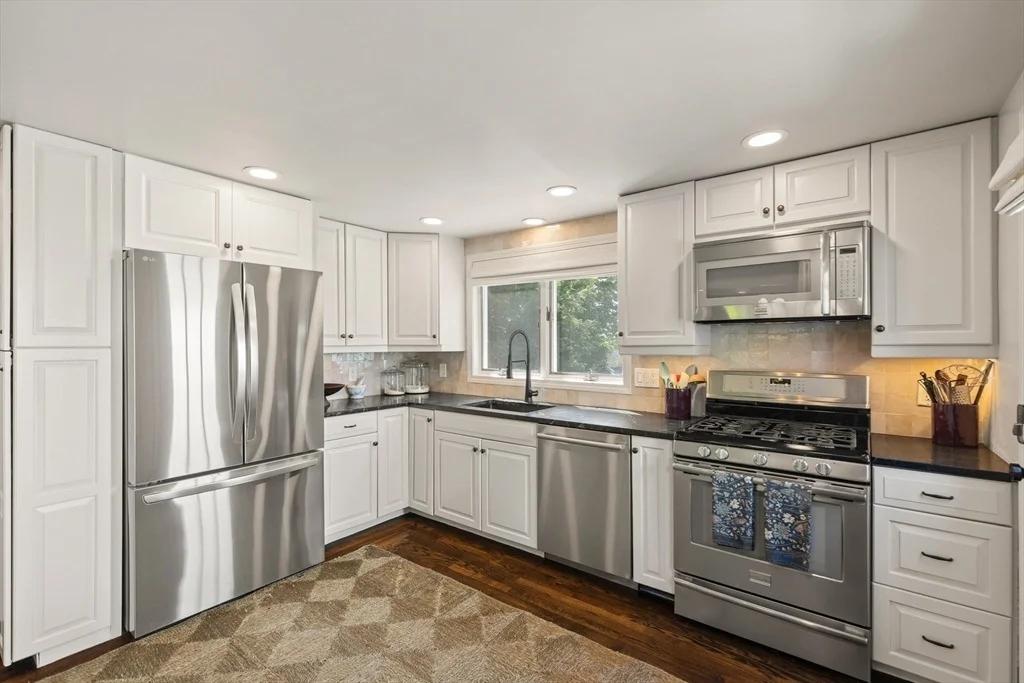 Photo of 12 Arborview Rd