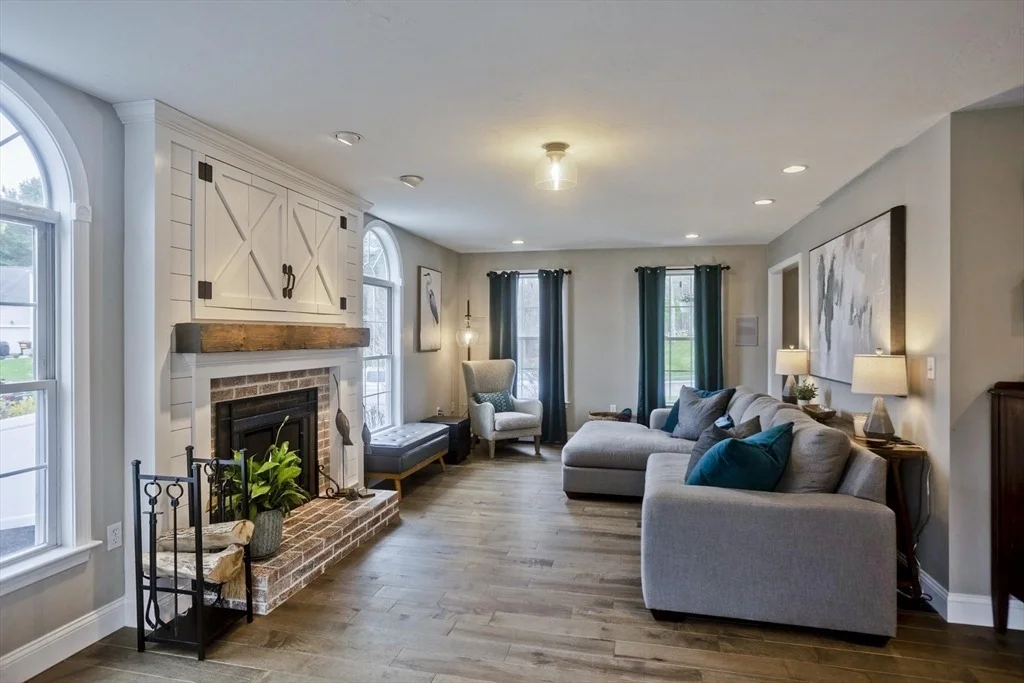 Photo of 306 Whippoorwill Dr