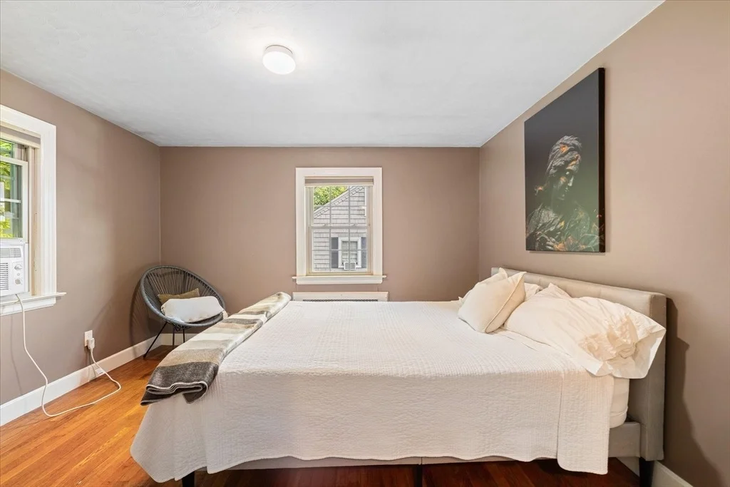 Photo of 30 Saint Elmo Rd
