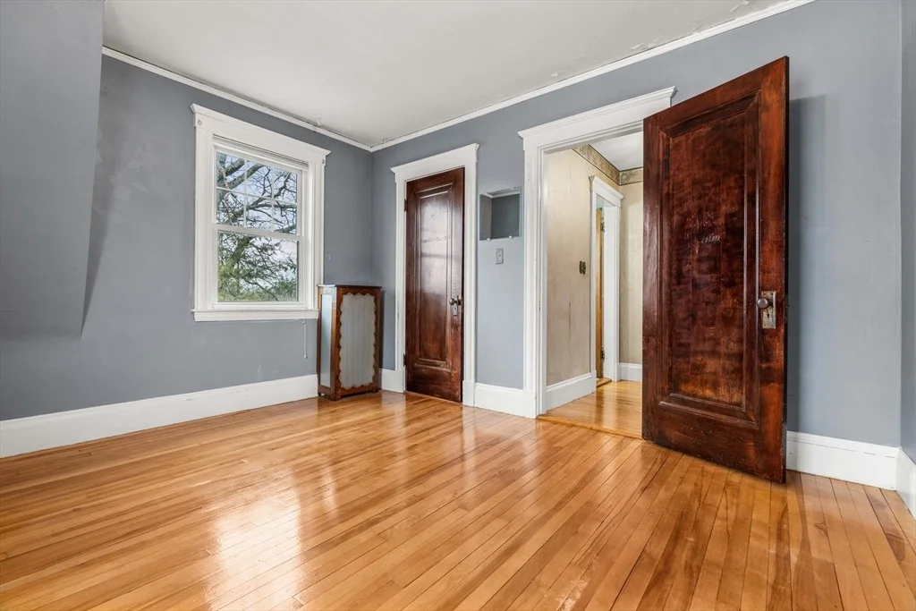 Photo of 184 Aspen Rd