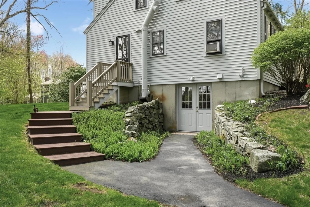 Photo of 10 Lenway Rd
