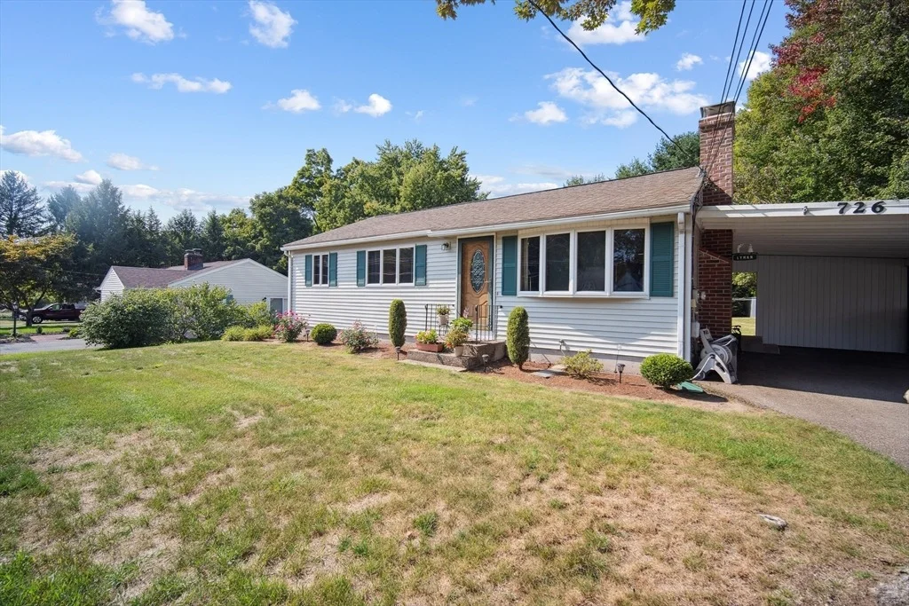 Photo of 726 Holyoke Rd