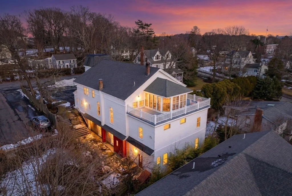 Photo of 303 Nahant Road