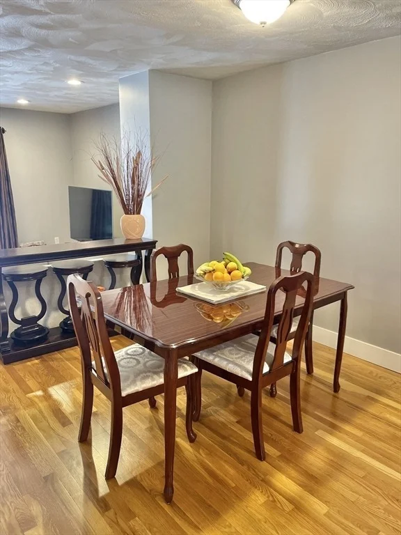 Photo of Unit 705 at 31 Blithewood Avenue