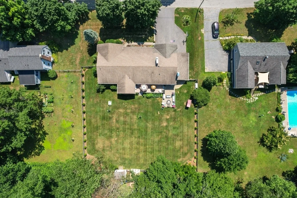 Photo of 16 Burbank Lane