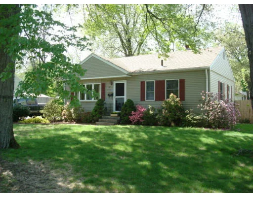 Photo of 95 River Road