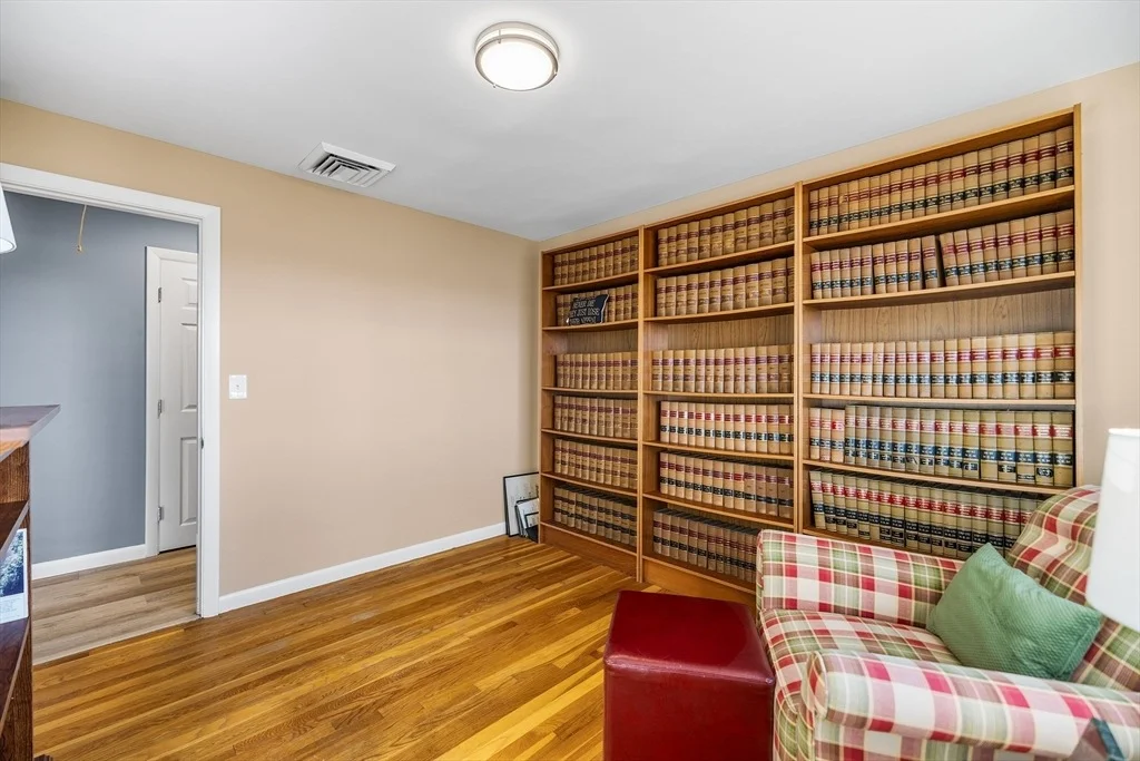 Photo of 26 Mount Vernon Cir