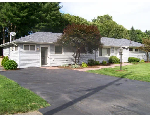 Photo of 32 Russell Circle